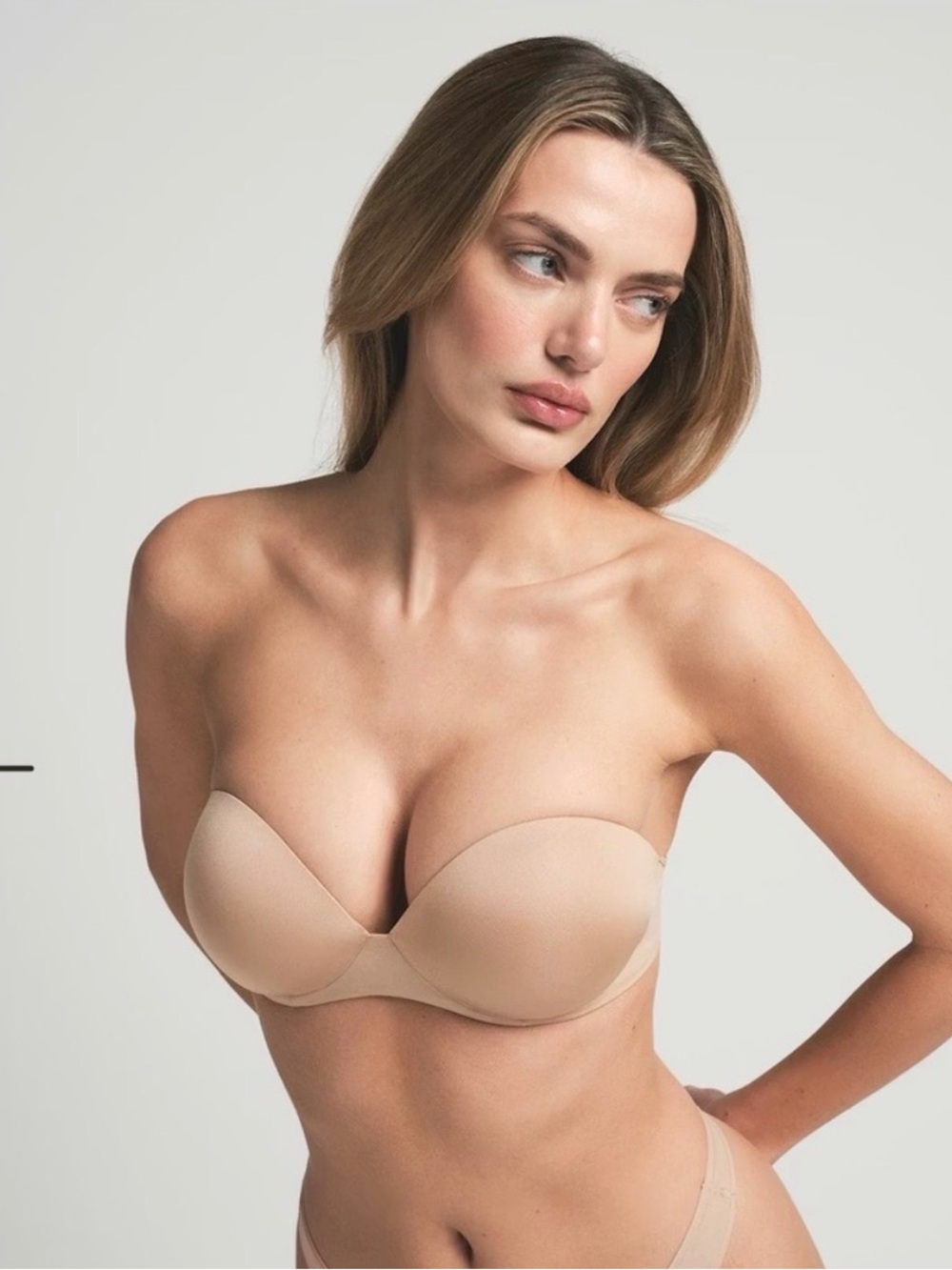SKIMS  Ultimate Push-Up Strapless Convertible Bra